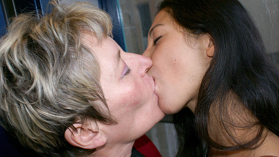 Old and Young Lesbians old n young video